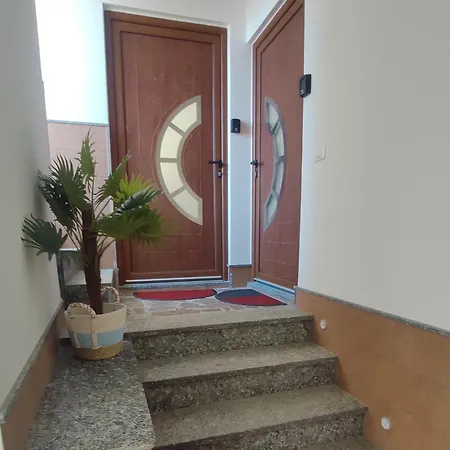 Casa Enzo 斯培西亚