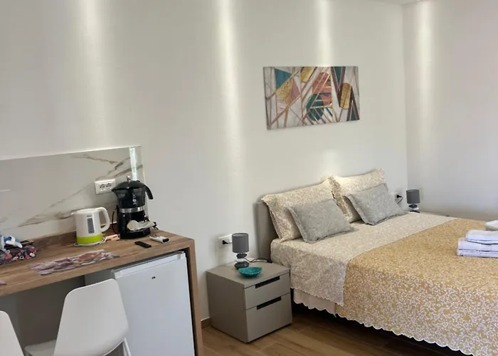 Casa Enzo Pensionat 3*