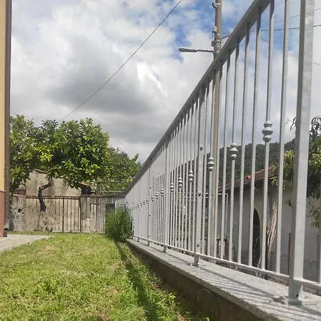 Casa Enzo בית הארחה