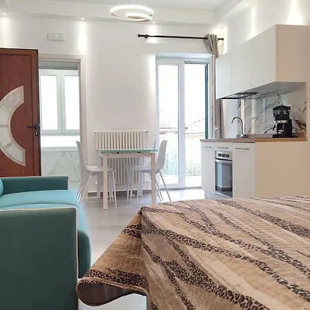 Casa Enzo בית הארחה
