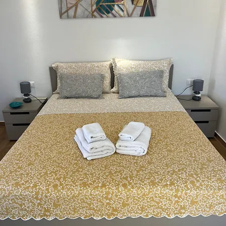 בית הארחה Casa Enzo לה ספציה
