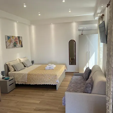 Casa Enzo בית הארחה לה ספציה